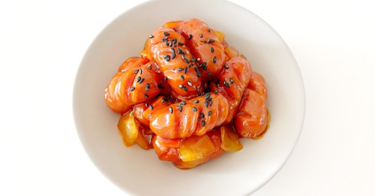 Sosej goreng bersama sayuran