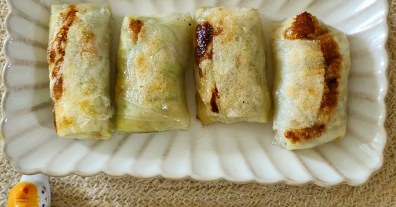 رول کاغذ برنج رژیمی با مرغ و کلم